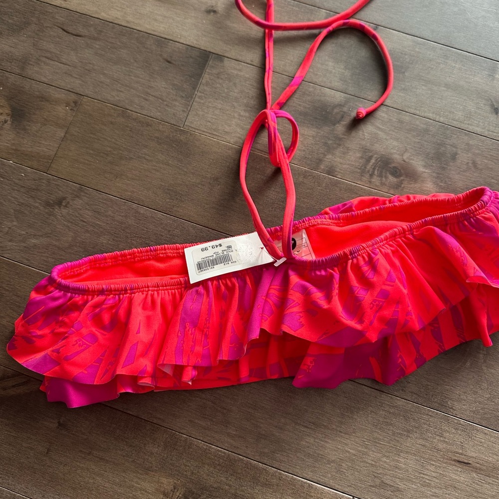 NWT Roxy Bold Pink boho bliss Bandeau Bikini Top - size large